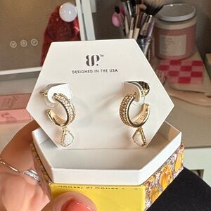 Bomb party October 2025 gold hoops!